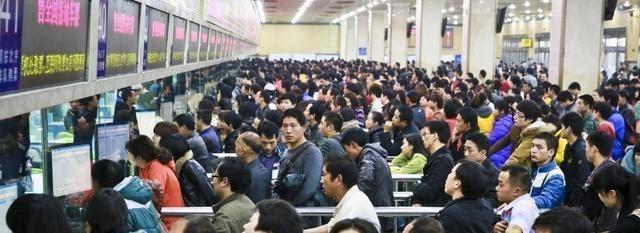 FB体育 FB体育平台2022春节假期将延长至15天？春节放假调休安排来了！幸福说来就来(图1)