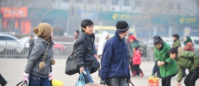 FB体育 FB体育平台2022春节假期将延长至15天？春节放假调休安排来了！幸福说来就来(图2)