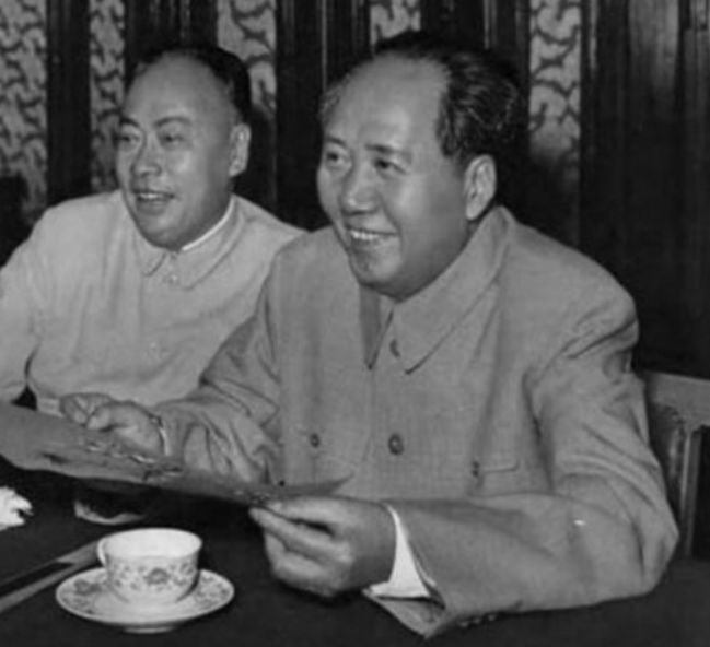 FB体育 FB体育平台1972年陈毅病重住院王震来看望陈毅：30多年了谭余保还在吗(图11)