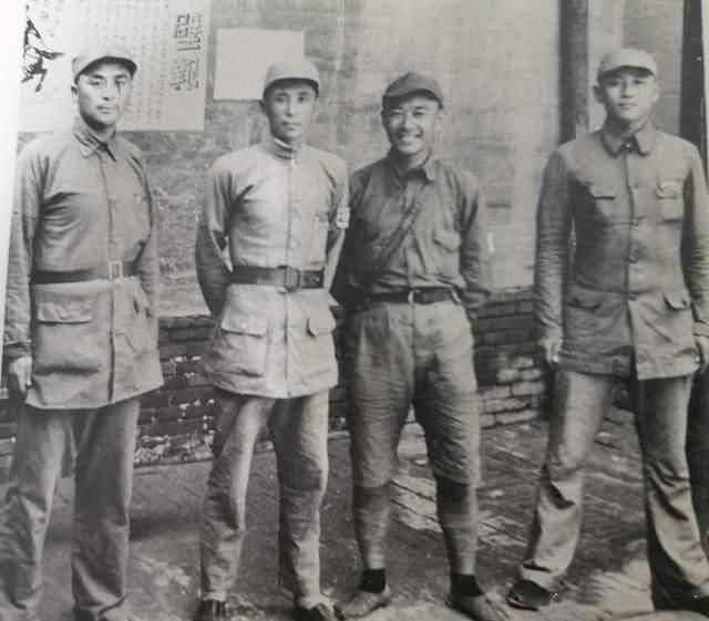 卖油郎问：村里住多少FB体育 FB体育平台八路？孩子答七八个吧！当夜日军来偷袭(图6)