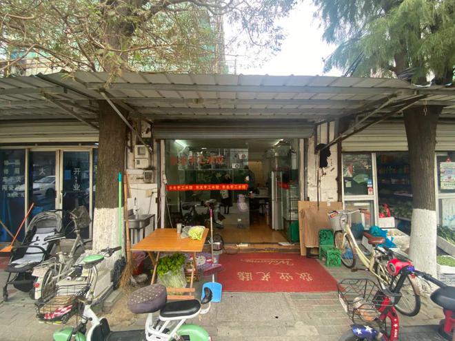 镇海最小的饺子馆！店里只有3张桌子每年春节要卖出20000个饺子！FB体育 FB体育平台(图2)