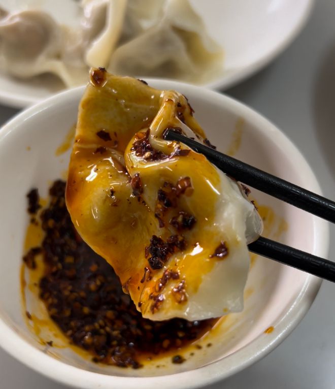 镇海最小的饺子馆！店里只有3张桌子每年春节要卖出20000个饺子！FB体育 FB体育平台(图9)