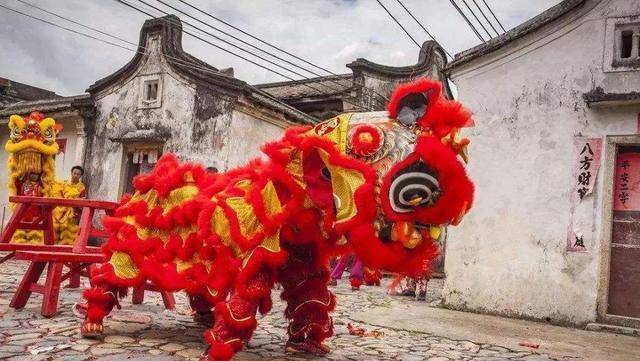 历史上唯一次禁止过春节所有百姓不放假FB体育 FB体育平台说句祝福话语都会被抓(图3)