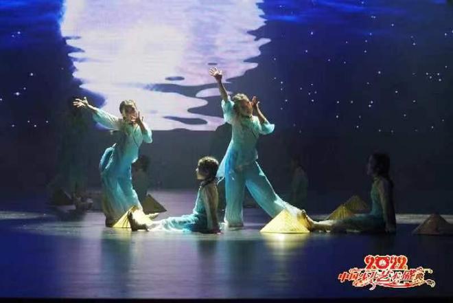 FB体育 FB体育平台“我要上春晚”海选开始啦(图2)