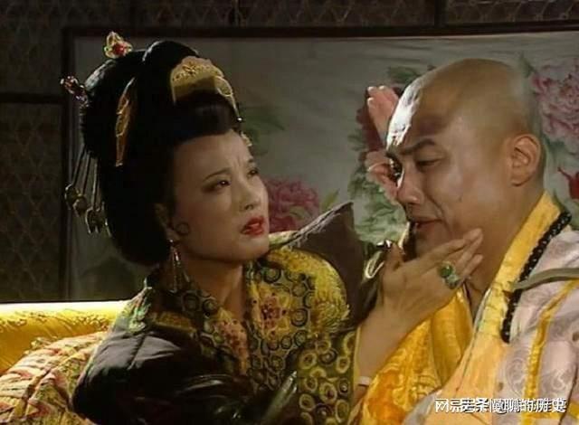 FB体育 FB体育平台695年春节发生的一件事暴露了武则天做人做事的底线(图3)