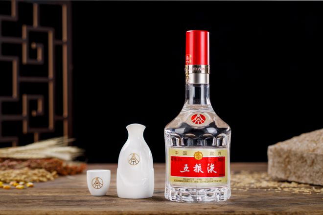 FB体育 FB体育平台中秋里的和美韵味：五粮液与全球华人“共婵娟”(图4)