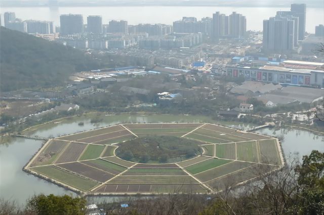 浙江一座山海拔仅237米不仅是全真FB体育 FB体育平台派圣地还被誉为万山之祖(图1)