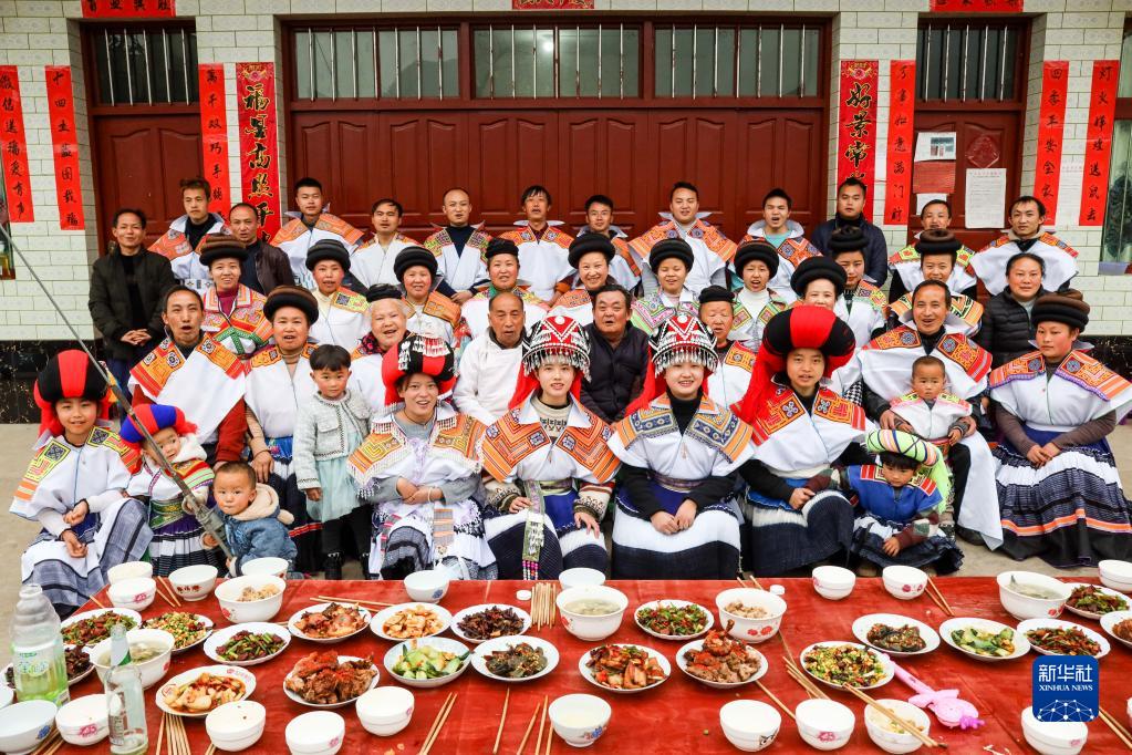 领航中国｜彪炳史册的人间奇迹——的十八大以来我国脱贫攻坚成就举世瞩目FB体育 FB体育平台(图2)