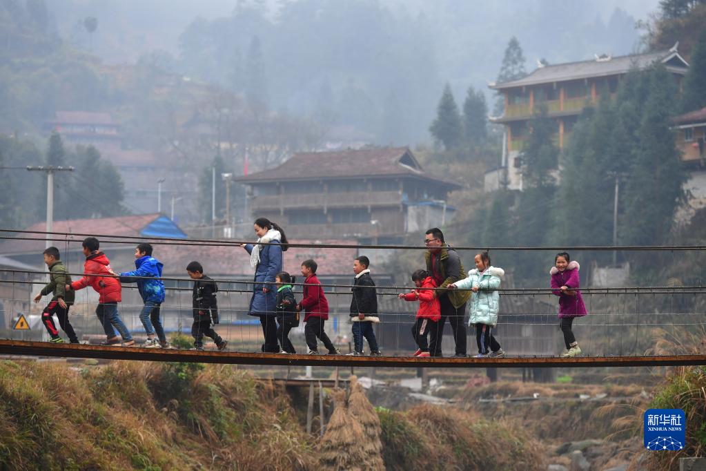 领航中国｜彪炳史册的人间奇迹——的十八大以来我国脱贫攻坚成就举世瞩目FB体育 FB体育平台(图3)