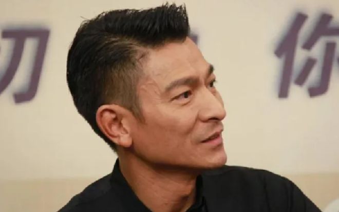 真不愧是吴京又一部大片锁定2023年春节档这下30亿票房又FB体育 FB体育平台稳了(图5)