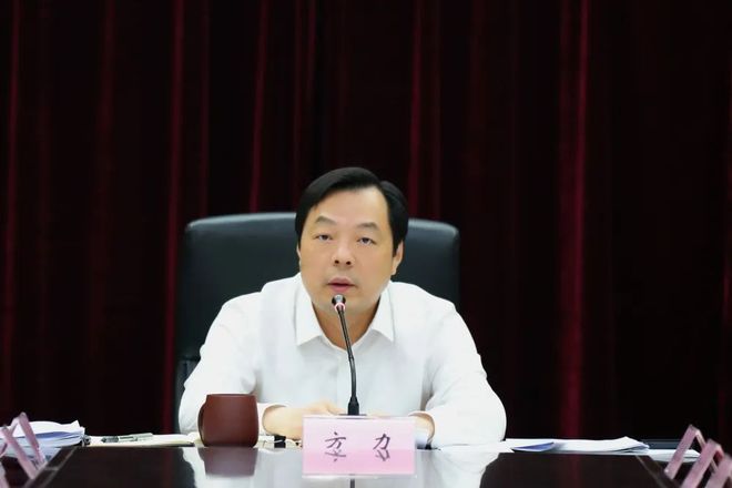 方力主持召开区委退役军人事务FB体育 FB体育平台工作领导小组第四次会议(图1)