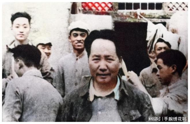 毛主席最后一个春节没亲人陪伴张玉凤：年夜饭是一勺一勺喂的FB体育 FB体育平台(图7)