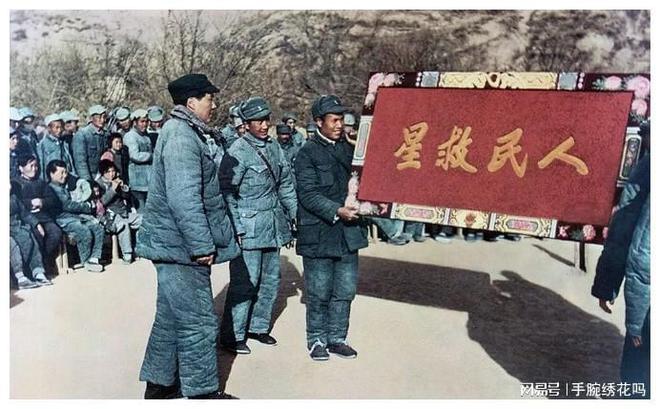 毛主席最后一个春节没亲人陪伴张玉凤：年夜饭是一勺一勺喂的FB体育 FB体育平台(图8)