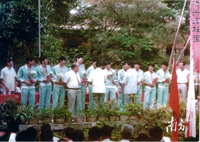 FB体育 FB体育平台在东莞“村BA”越来越不像“村BA”(图5)