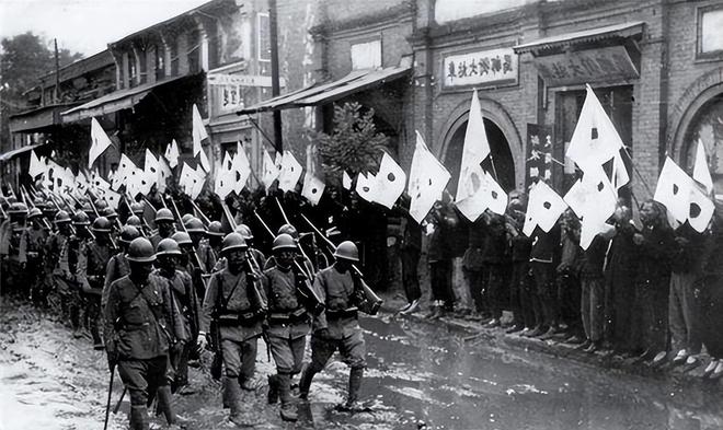 1946年春节3000名日军被扔进江里喂鱼百姓饿着也不吃鱼：恶心FB体育 FB体育平台(图3)