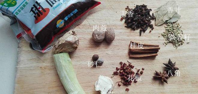 传承FB体育 FB体育平台妈妈的手艺做一份春节里极受欢迎的卤味下酒菜(图4)