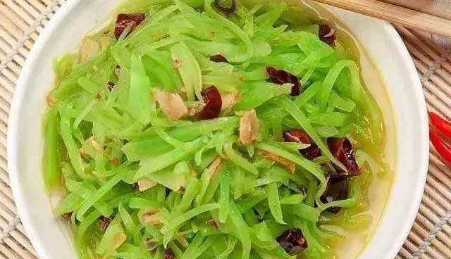 几道开胃的家常菜荤素搭配好吃不腻老少皆宜春节待客真不错FB体育 FB体育平台(图3)