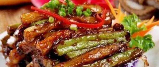 FB体育 FB体育平台春节过后宴客教你几道诱人的家常菜鲜香味美上桌特受欢迎(图2)