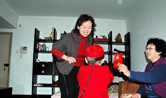 新年最该给孩子的仪式感藏在这5FB体育 FB体育平台件小事中当父母的动起来吧(图1)