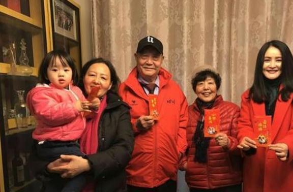 新年最该给孩子的仪式感藏在这5FB体育 FB体育平台件小事中当父母的动起来吧(图6)