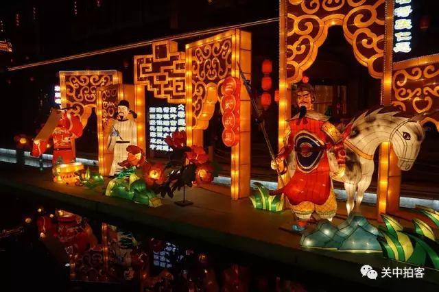 FB体育 FB体育平台走进渭南老街：春节期间欢欢喜喜看花灯(图5)