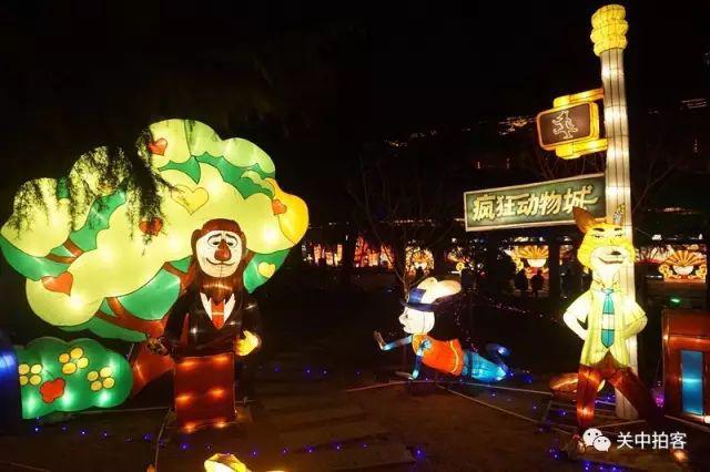 FB体育 FB体育平台走进渭南老街：春节期间欢欢喜喜看花灯(图10)
