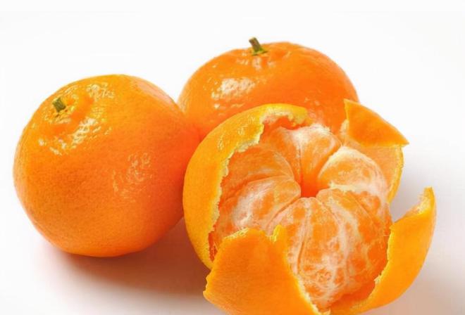 FB体育 FB体育平台马上春节了3种“平安果”可以多吃些寓意步步高升招财进宝(图1)