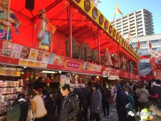 日本FB体育 FB体育平台有三个中华街其中一个以老北京文化为特色每年春节有满洲皇后出巡！(图17)