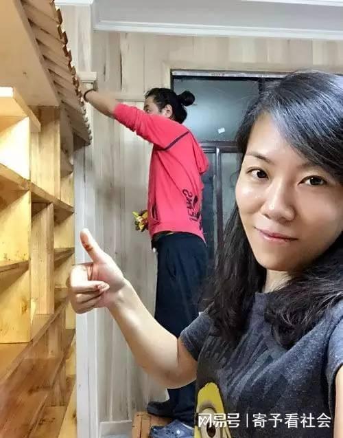 FB体育 FB体育平台写下“世界那么大我想去看看”后辞职的女老师如今怎么样了？(图5)