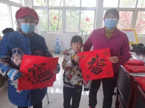 虎年FB体育 FB体育平台春节如约而至昆明呈贡各街道这样营造新春氛围(图4)