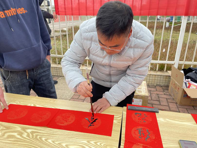 虎年FB体育 FB体育平台春节如约而至昆明呈贡各街道这样营造新春氛围(图24)