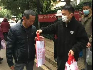 虎年FB体育 FB体育平台春节如约而至昆明呈贡各街道这样营造新春氛围(图29)