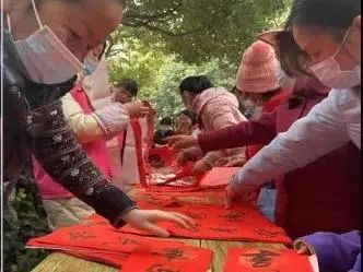虎年FB体育 FB体育平台春节如约而至昆明呈贡各街道这样营造新春氛围(图33)