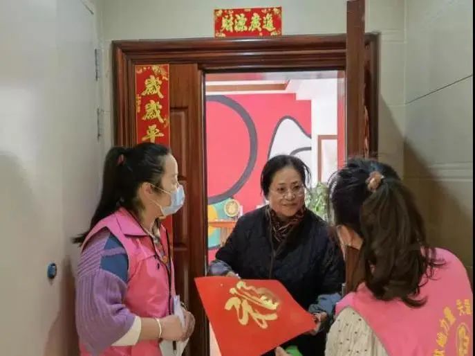 虎年FB体育 FB体育平台春节如约而至昆明呈贡各街道这样营造新春氛围(图34)