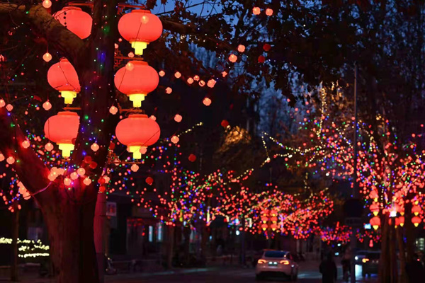 朝阳春节景观亮相打造6处春节景观小品设置7条靓丽街FB体育 FB体育平台(图2)