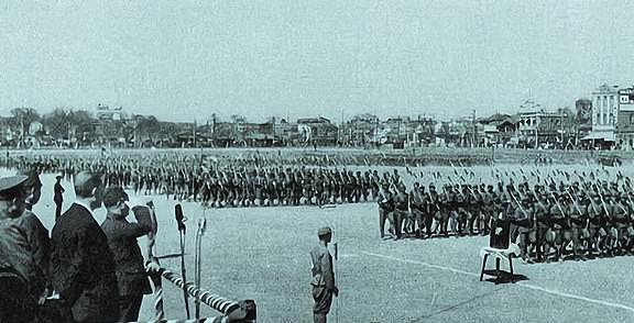 罕见老照片1938年春节日寇统治下的北平城每FB体育 FB体育平台一张照片都是历史(图1)
