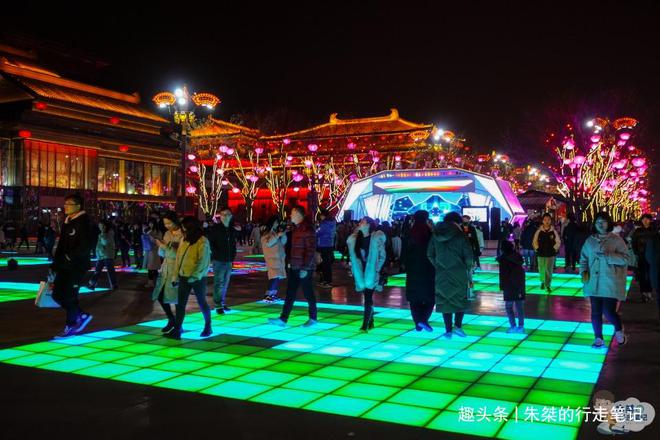 国内打造FB体育 FB体育平台最成功的步行街为期66天春节活动接待游客近1700万(图3)