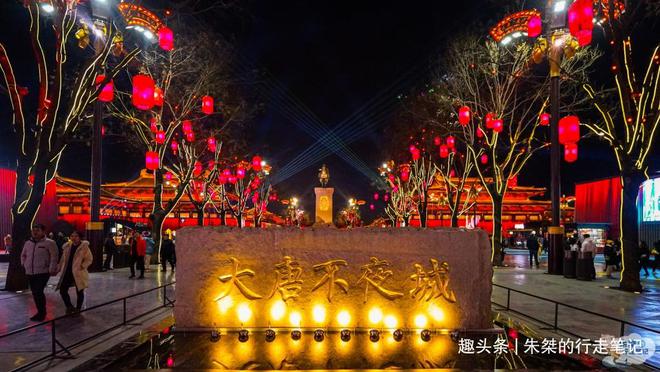 国内打造FB体育 FB体育平台最成功的步行街为期66天春节活动接待游客近1700万(图5)