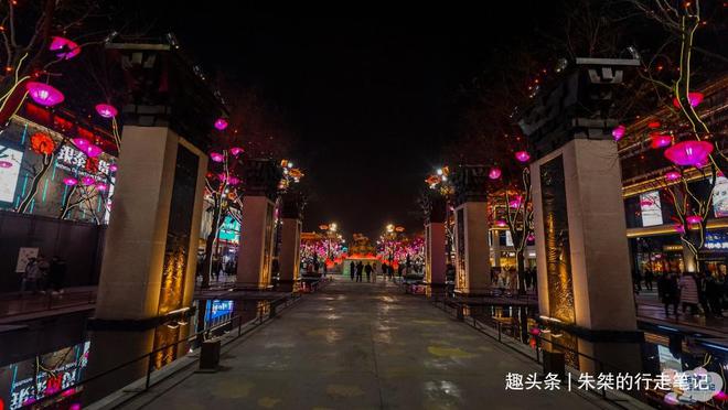 国内打造FB体育 FB体育平台最成功的步行街为期66天春节活动接待游客近1700万(图8)