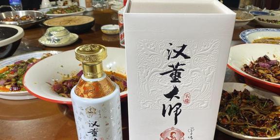 2022年白酒选购指南：春节备酒5款酒必定入手纯粮好喝不上头FB体育 FB体育平台(图4)