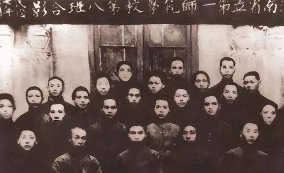 FB体育 FB体育平台62年听闻岳母去世写信指示：可以和我亲爱的夫人葬在一起(图5)