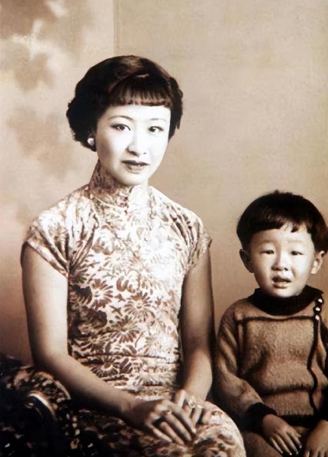FB体育 FB体育平台1962年春节毛主席在家宴上说程潜和仇鳌“辣味最重最不安分”(图1)