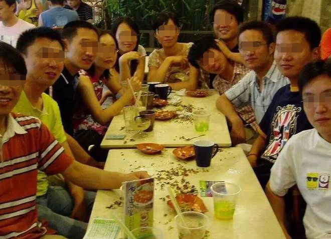 FB体育 FB体育平台2019年春节回老家参加同学聚会期间发生了一些不愉快的事(图1)