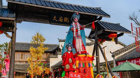 春节习俗“抬阁”抬的是福气也是希FB体育 FB体育平台望你的家乡有这个习俗吗？(图6)