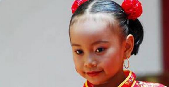 中国春节四FB体育 FB体育平台处开花印尼华人坚持过春节当地民族什么态度？(图7)