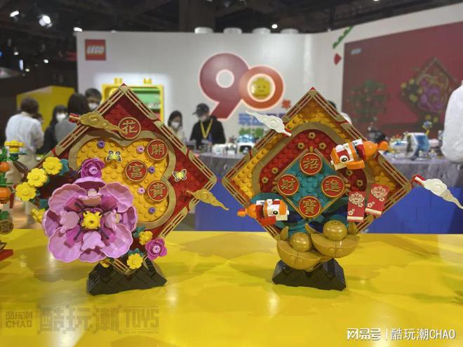 FB体育 FB体育平台新悟空小侠和春节套装发布！2022年第五届进博会乐高发布会现场(图13)