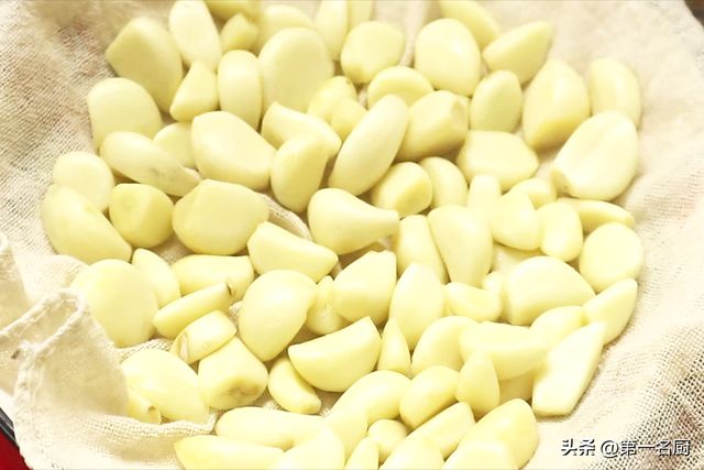 FB体育 FB体育平台12月30号腊八节这3种传统美食别忘吃应景寓意好欢乐迎春节(图2)