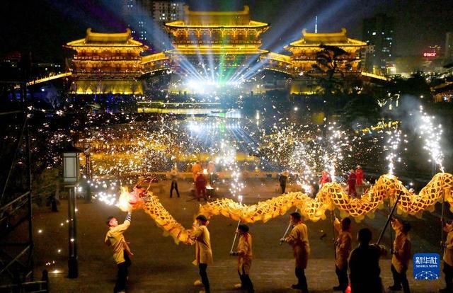 FB体育 FB体育平台春节将至年味浓(图9)