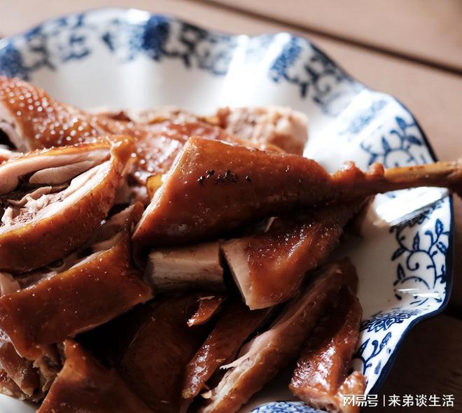 不容错过! 弥勒六大特色美食大盘点 让您大饱口福FB体育 FB体育平台(图1)