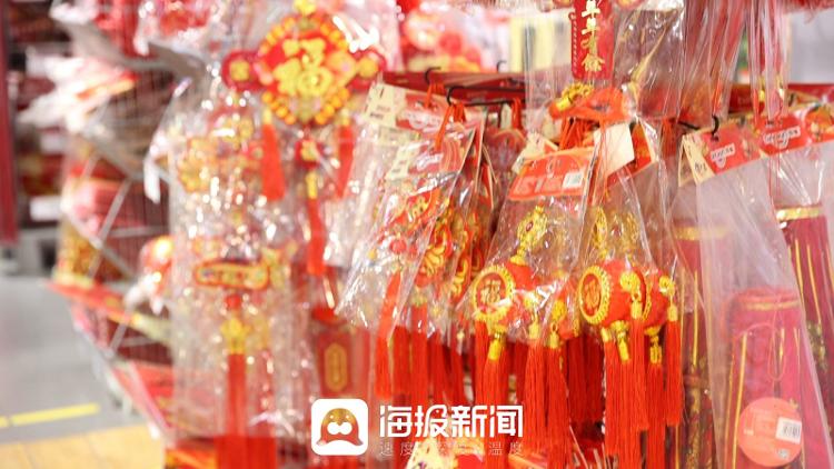 FB体育 FB体育平台生活总该迎着光亮 ⑤买年货买的不止是生活还是期待_大众网(图6)